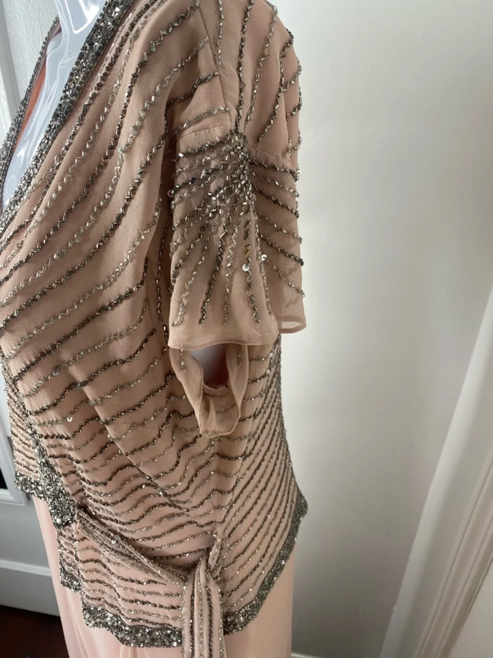 J Kara NWT Nordstrom Blush Pink Beaded Wrap-Front Maxi Dress - Picture 5 of 11